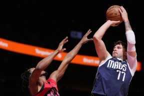 kaiyun app-猛龙队球员高效表现,帮助球队取得连胜胜负