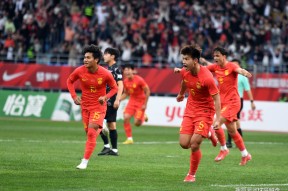 国足连战连胜，跻身世界强队之列(国足两连胜新闻)