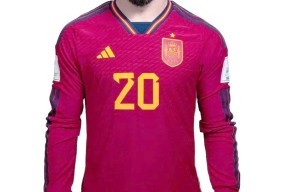 西班牙队实力强劲，崛起之路积极向前()