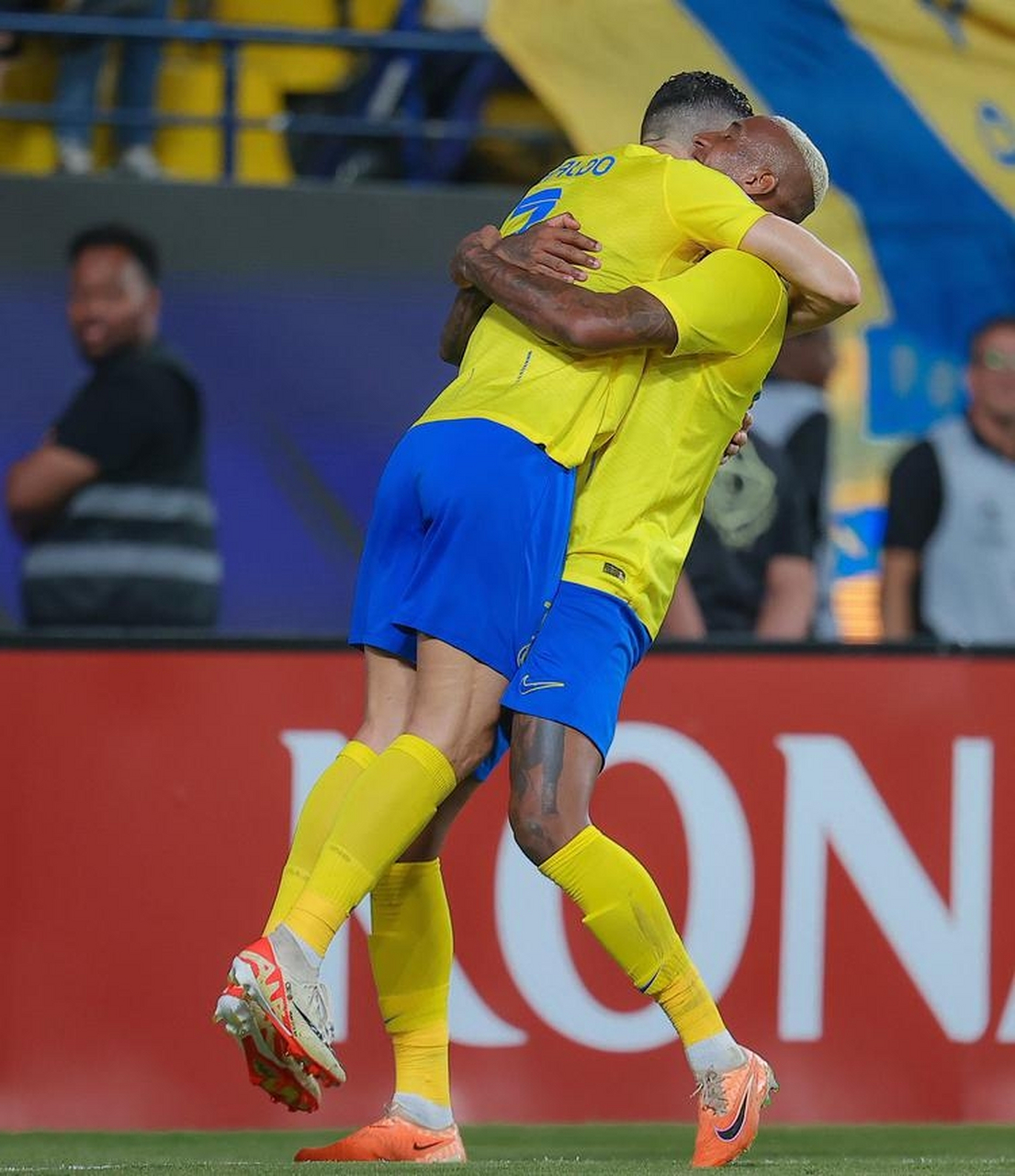 开云体育sports-亚眠队在比赛中力克对手，取得胜利()  第1张