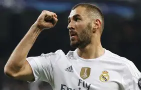 开云体育在线-皇家马德里奋勇争先拼尽全力取得胜利()  第1张