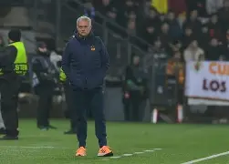 开云体育app-罗马客场战胜对手，取得关键三分()  第2张