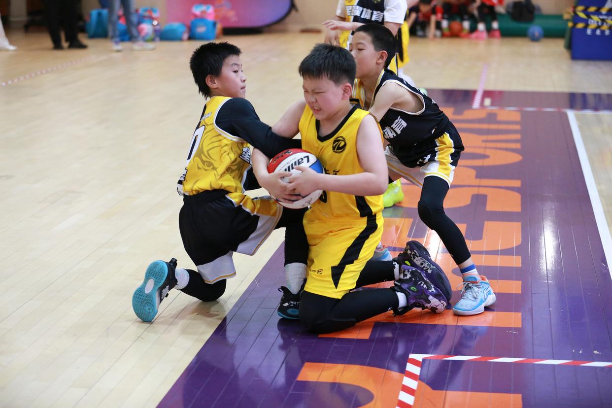 kaiyun app-再战军团！篮球赛场新角逐揭秘()  第1张