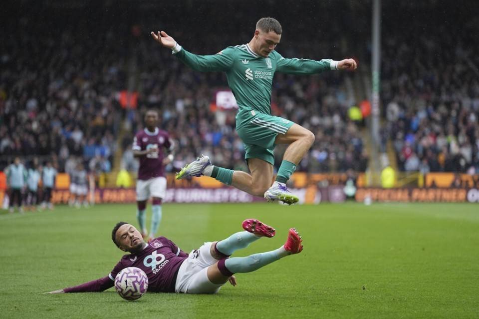 开云体育下载-利物浦客场战胜伯恩利，积分稳固()  第1张