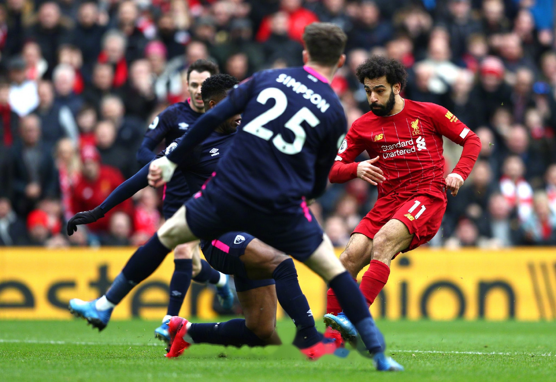 kaiyun sports-法兰克福主场逆转胜利，连胜势头强劲()  第1张