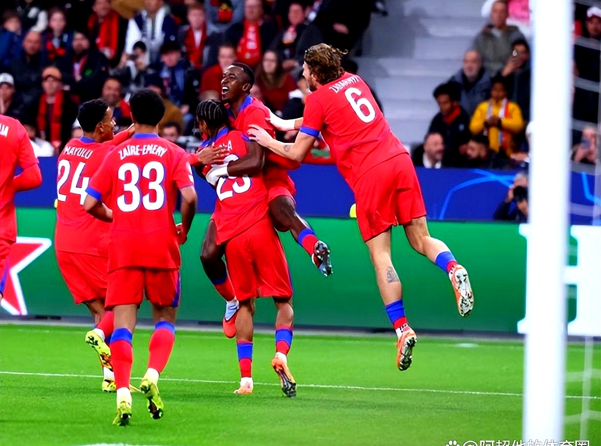 开云体育sports-意甲豪门取得惊人胜利,球迷欢呼() 第2张 开云体育sports-意甲豪门取得惊人胜利,球迷欢呼() 第2张