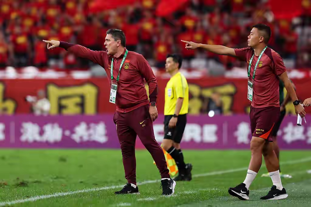 开云体育app-亚洲球队登陆欧冠赛场，实力待考()  第2张