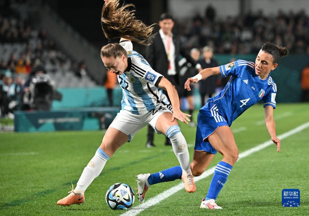 开云体育下载-阿根廷女足守门员连续扑出点球,帮助球队获胜() 第1张 开云体育下载-阿根廷女足守门员连续扑出点球,帮助球队获胜() 第1张