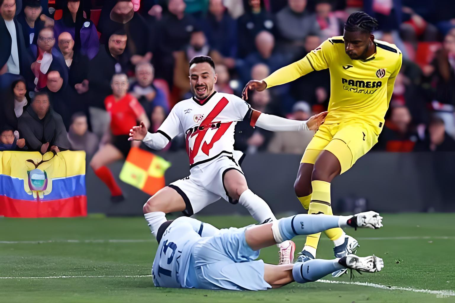 开云体育下载-欧洲顶尖球队群雄逐鹿，火药味十足(顶尖超跑拥有独特的外观豪华性能十足)  第1张