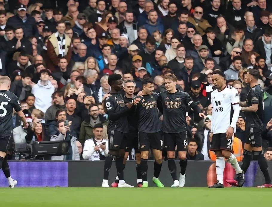 开云体育在线-曼城阵中主力伤愈复出，助球队连胜登顶积分榜()  第2张