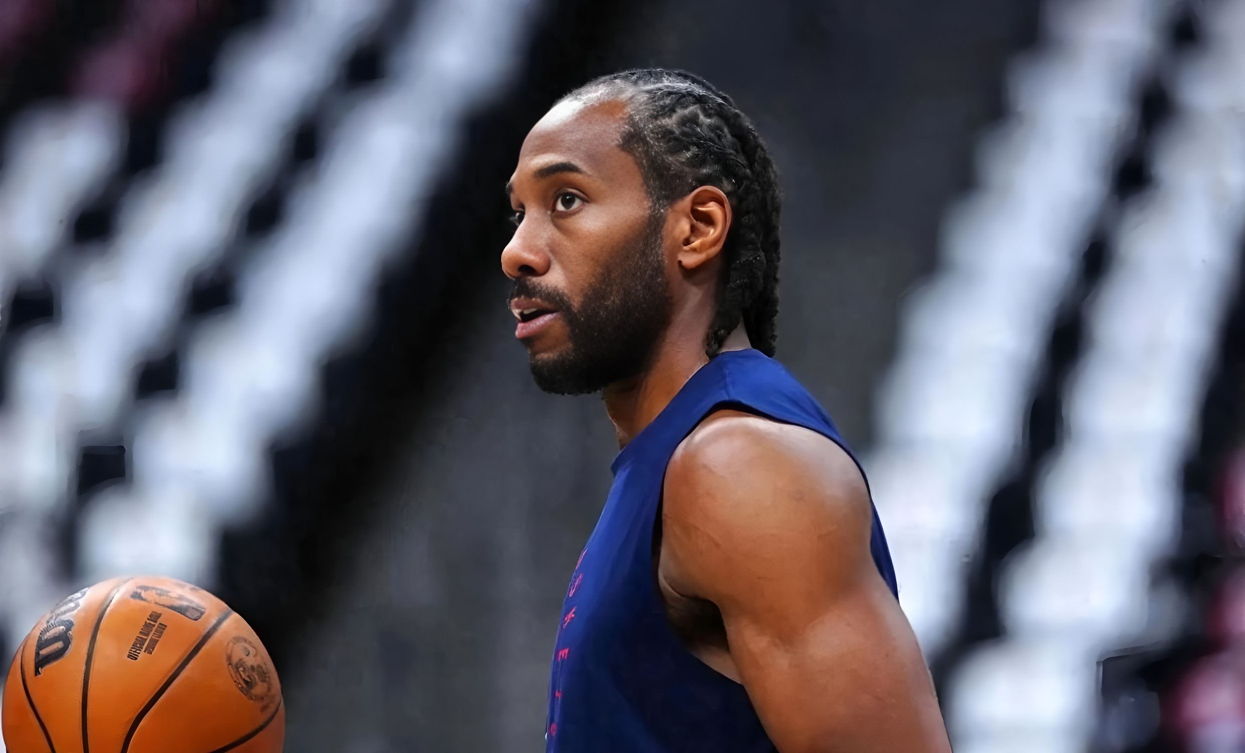 kaiyun sports-伦纳德因伤休赛季，快船队内线面临危机()  第1张