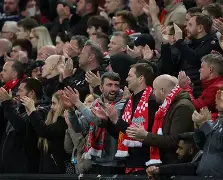 kaiyun sports-热刺中场低迷引发球迷忧虑，需进攻线提升士气()  第2张